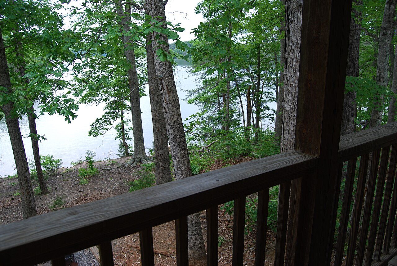 Bear Camp Cabins cabin special in Pigeon Forge